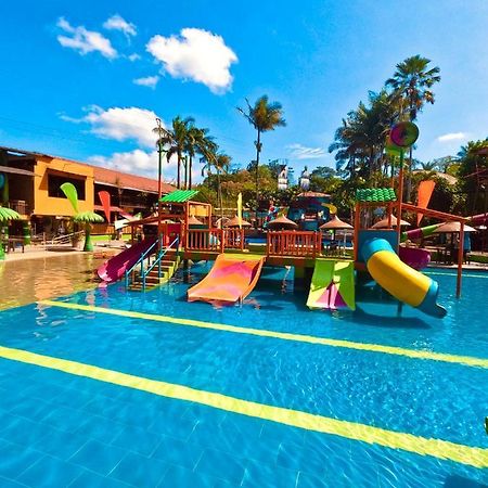 Hosteria D'Carlos Aqua Park Hotel Santo Domingo de los Colorados Bagian luar foto