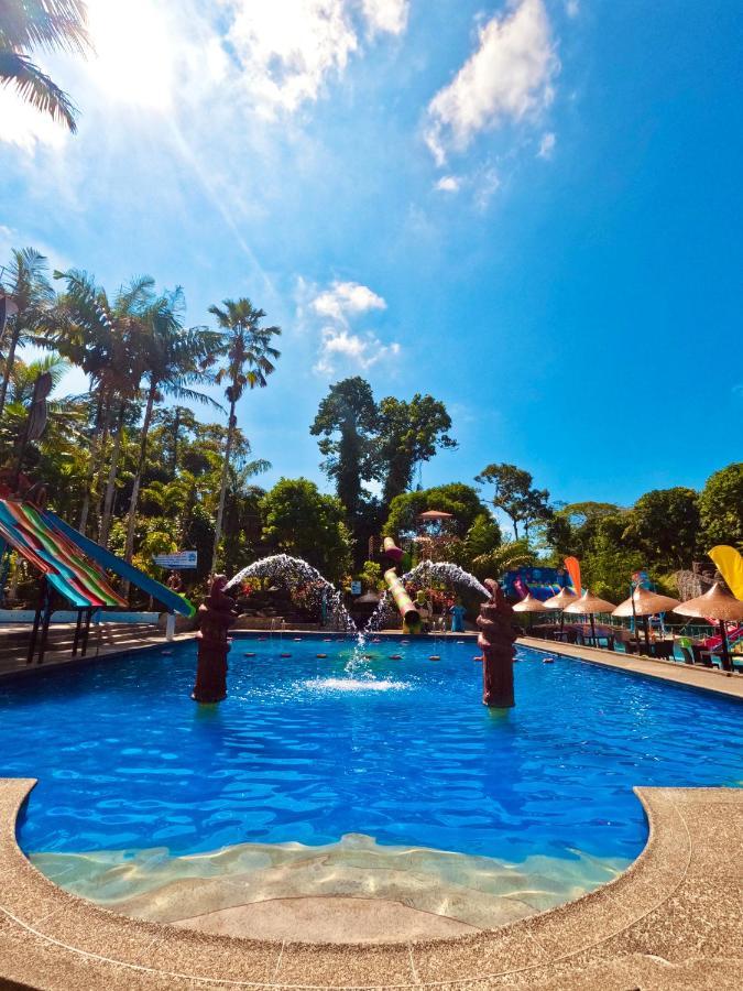 Hosteria D'Carlos Aqua Park Hotel Santo Domingo de los Colorados Bagian luar foto